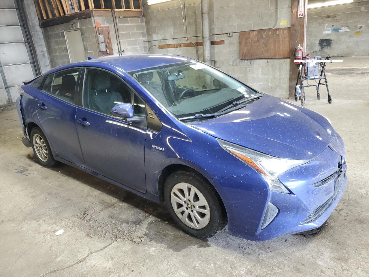 2016 TOYOTA PRIUS - Image 4