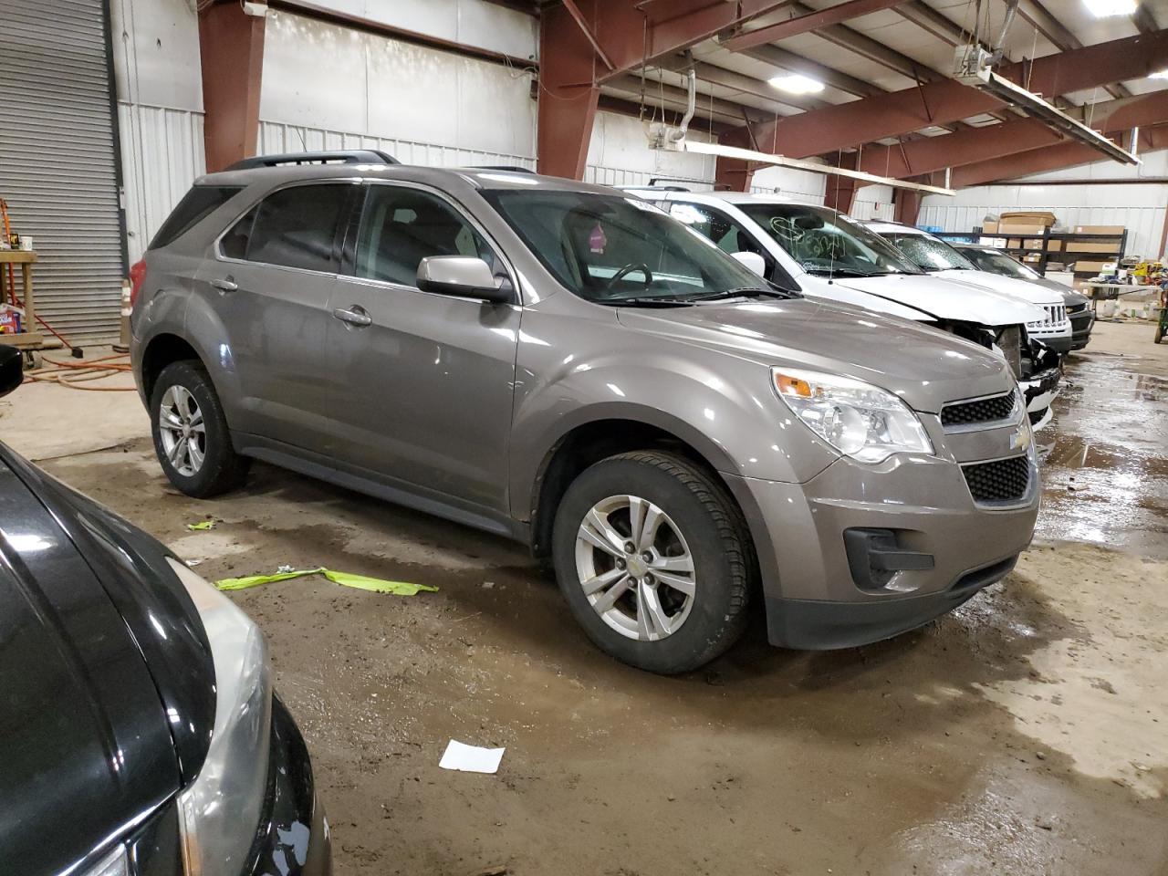 2011 CHEVROLET EQUINOX LT - Image 4