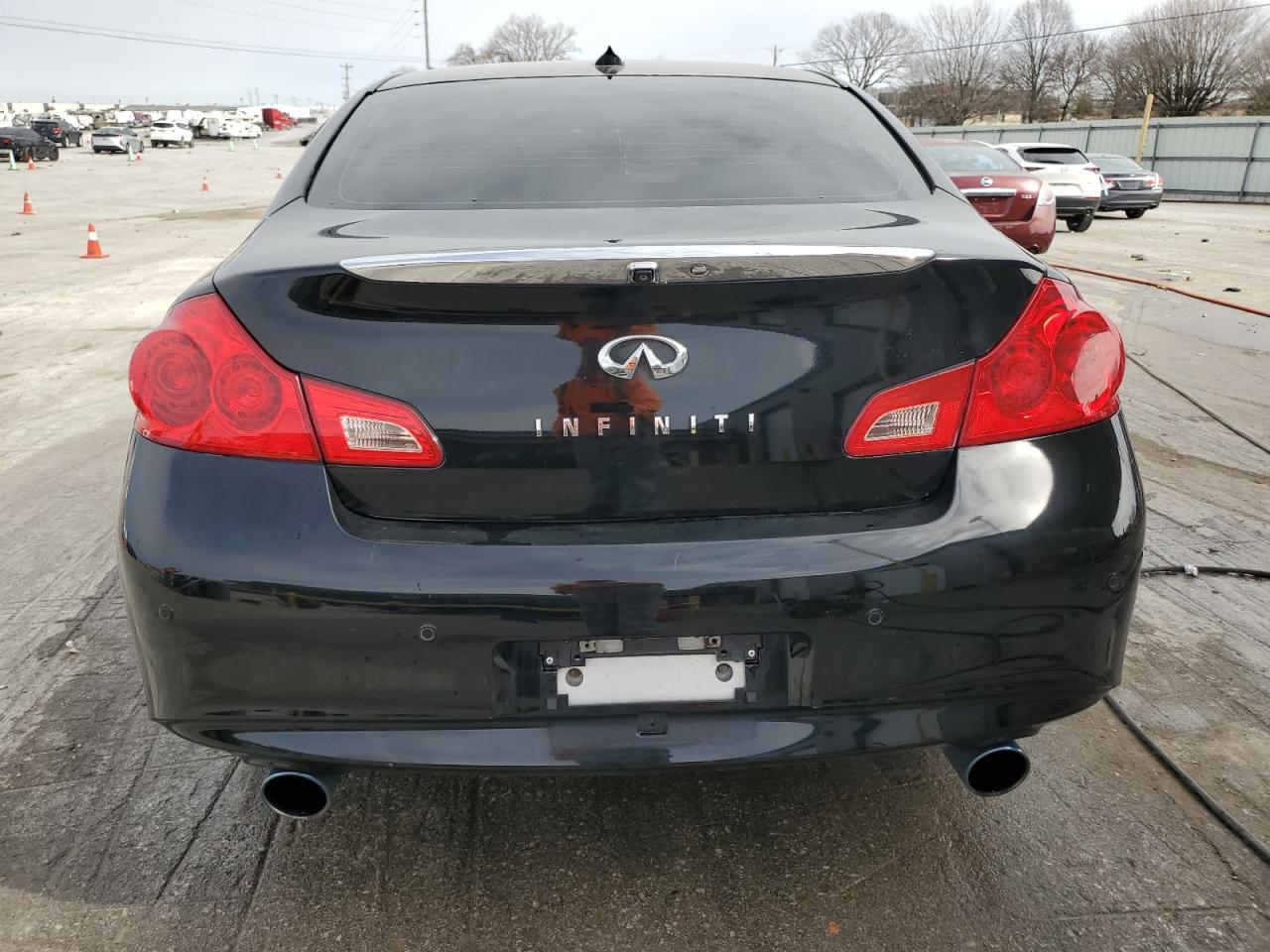 2012 INFINITI G37 - Image 6