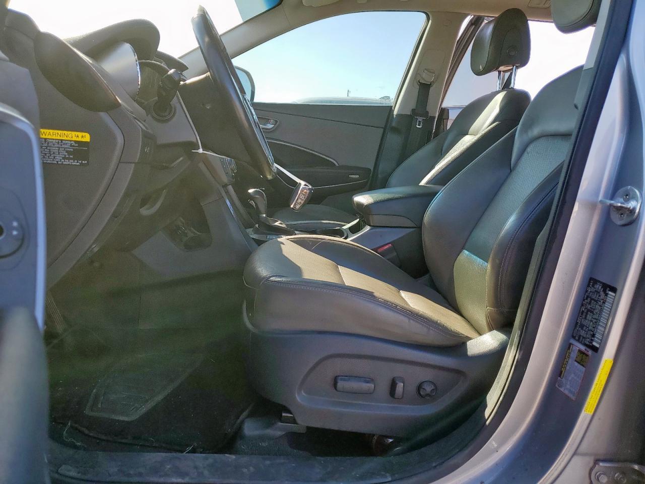 2017 HYUNDAI SANTA FE S - Image 7