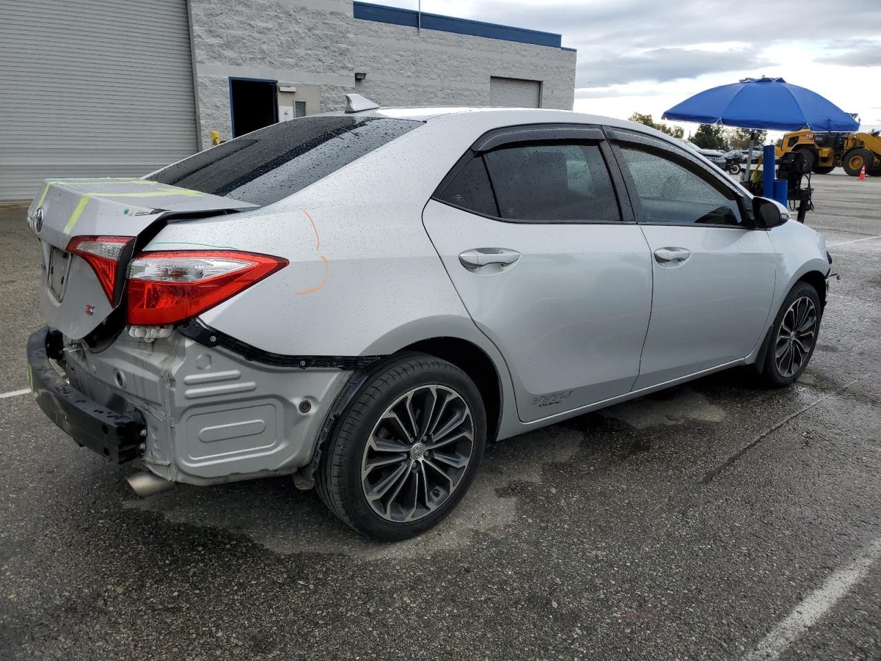 2015 TOYOTA COROLLA L - Image 3