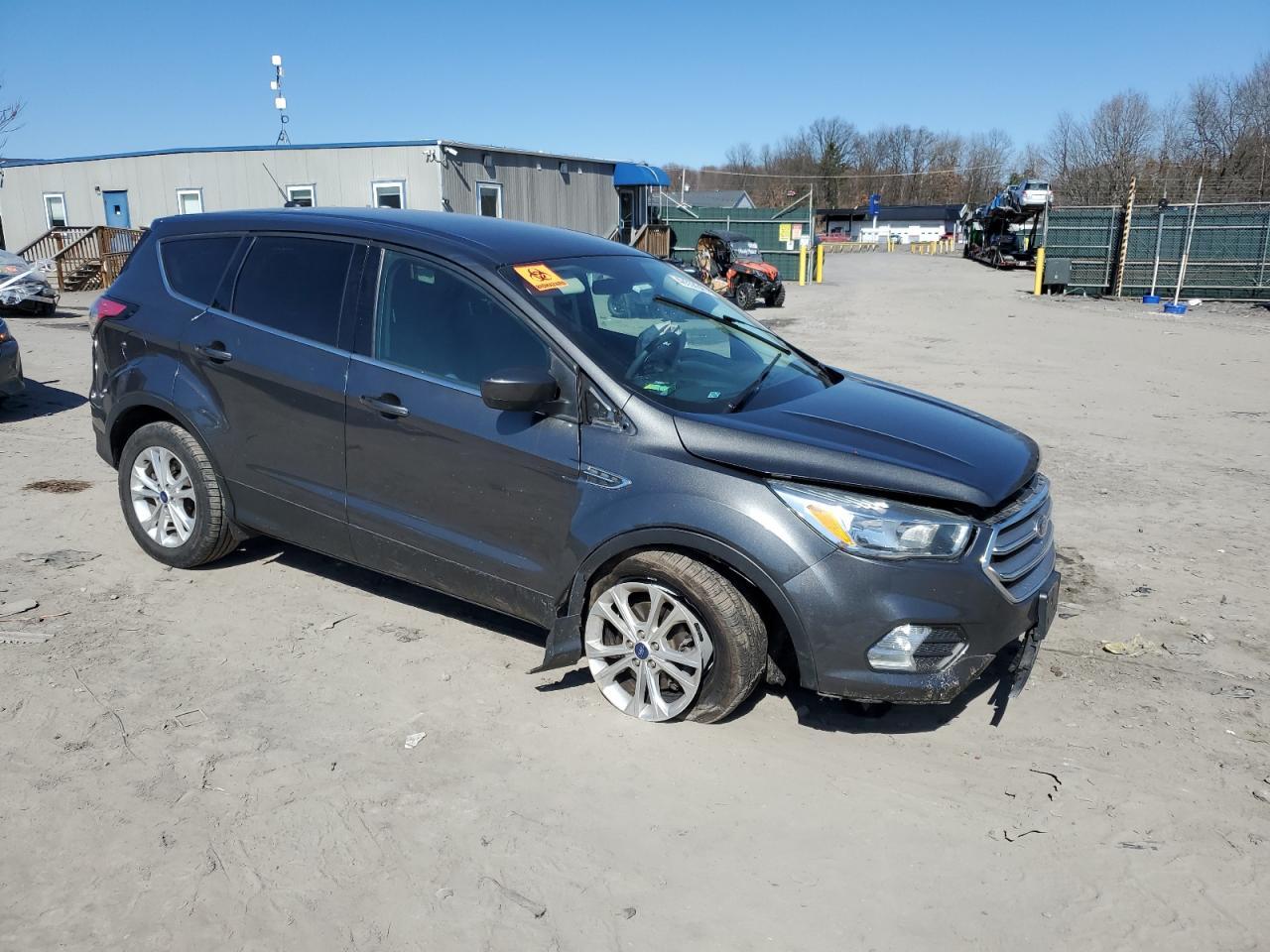 2017 FORD ESCAPE SE - Image 4