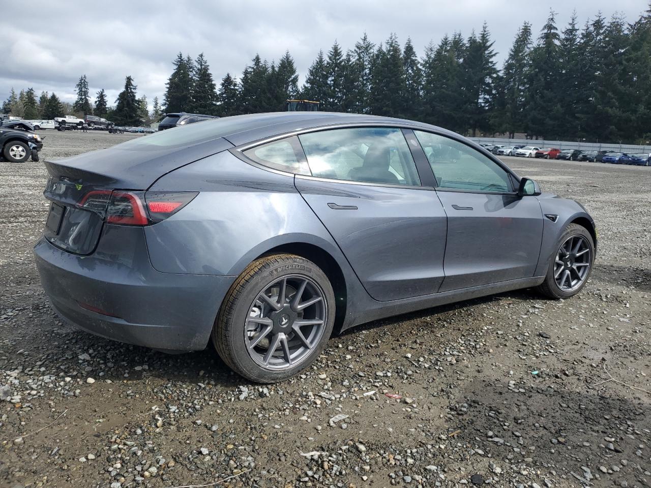 2023 TESLA MODEL 3 - Фото 3
