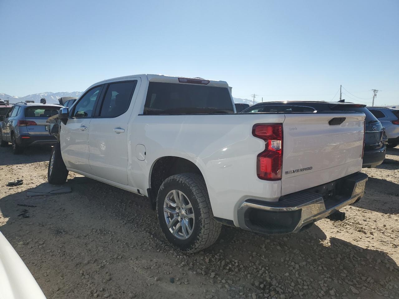 2021 CHEVROLET SILVERADO - Фото 2