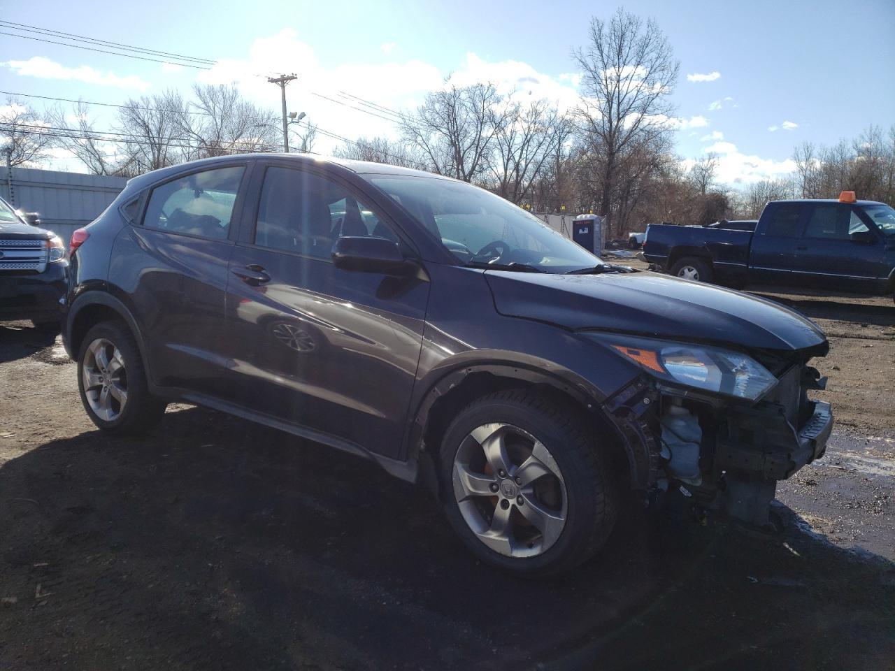 2018 HONDA HR-V LX - Image 4