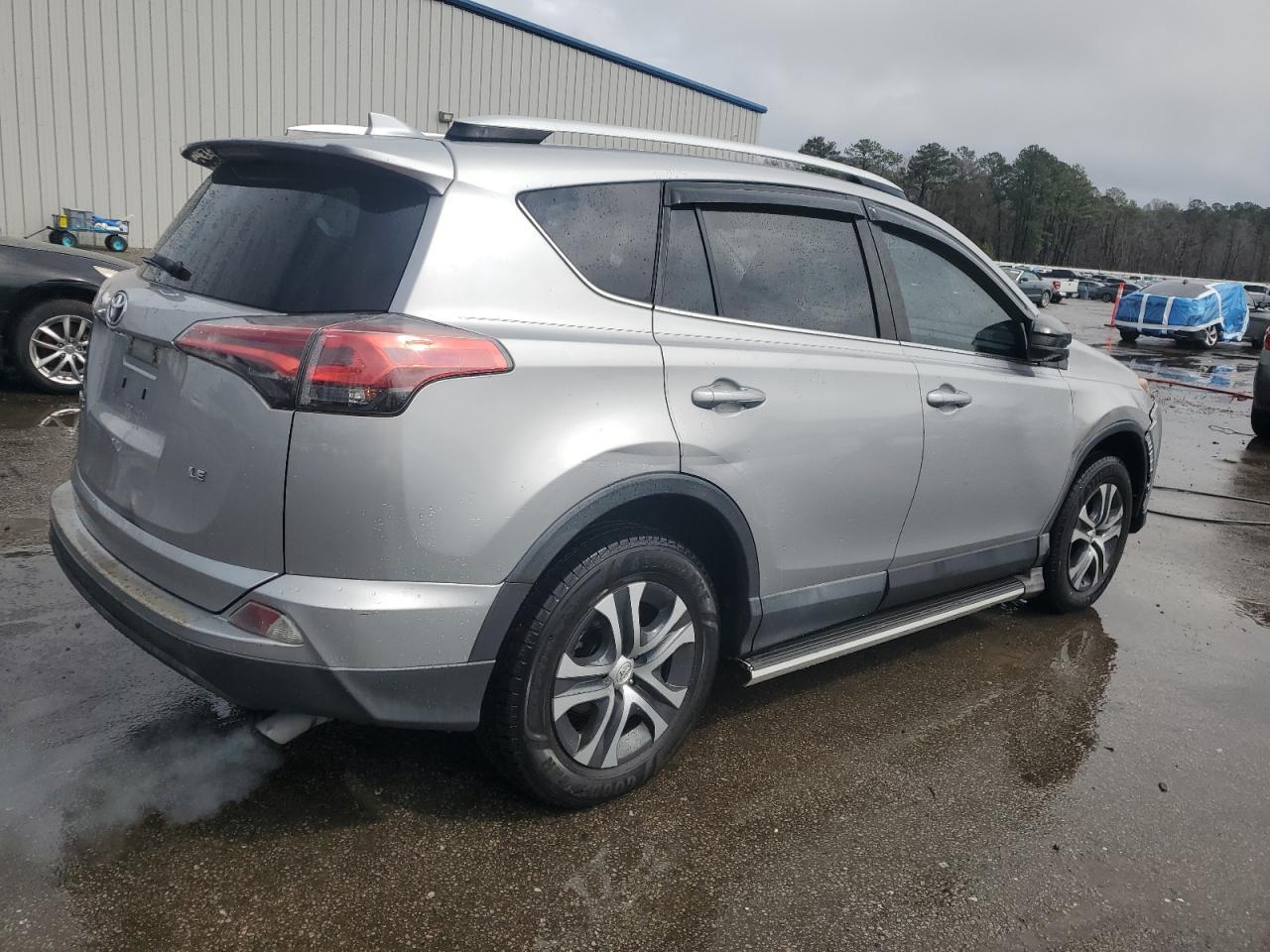 2016 TOYOTA RAV4 LE - Image 3