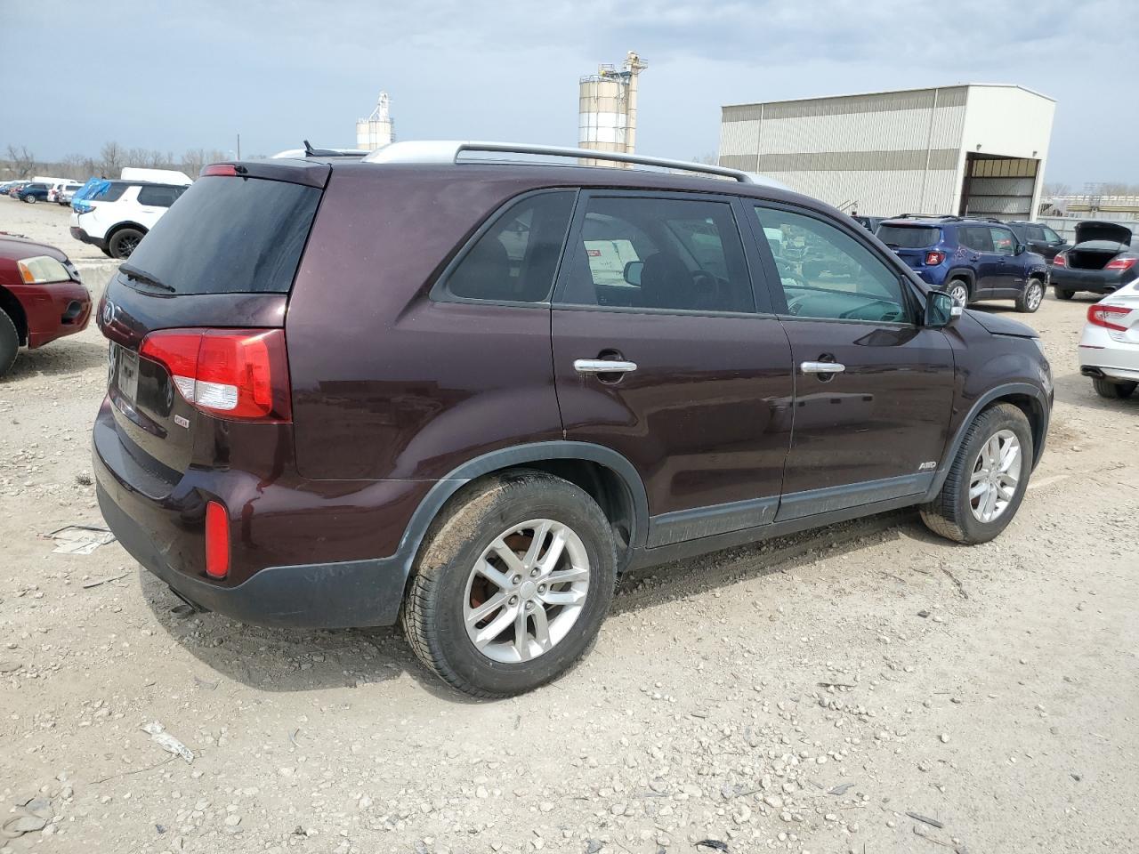 2014 KIA SORENTO LX - Image 3