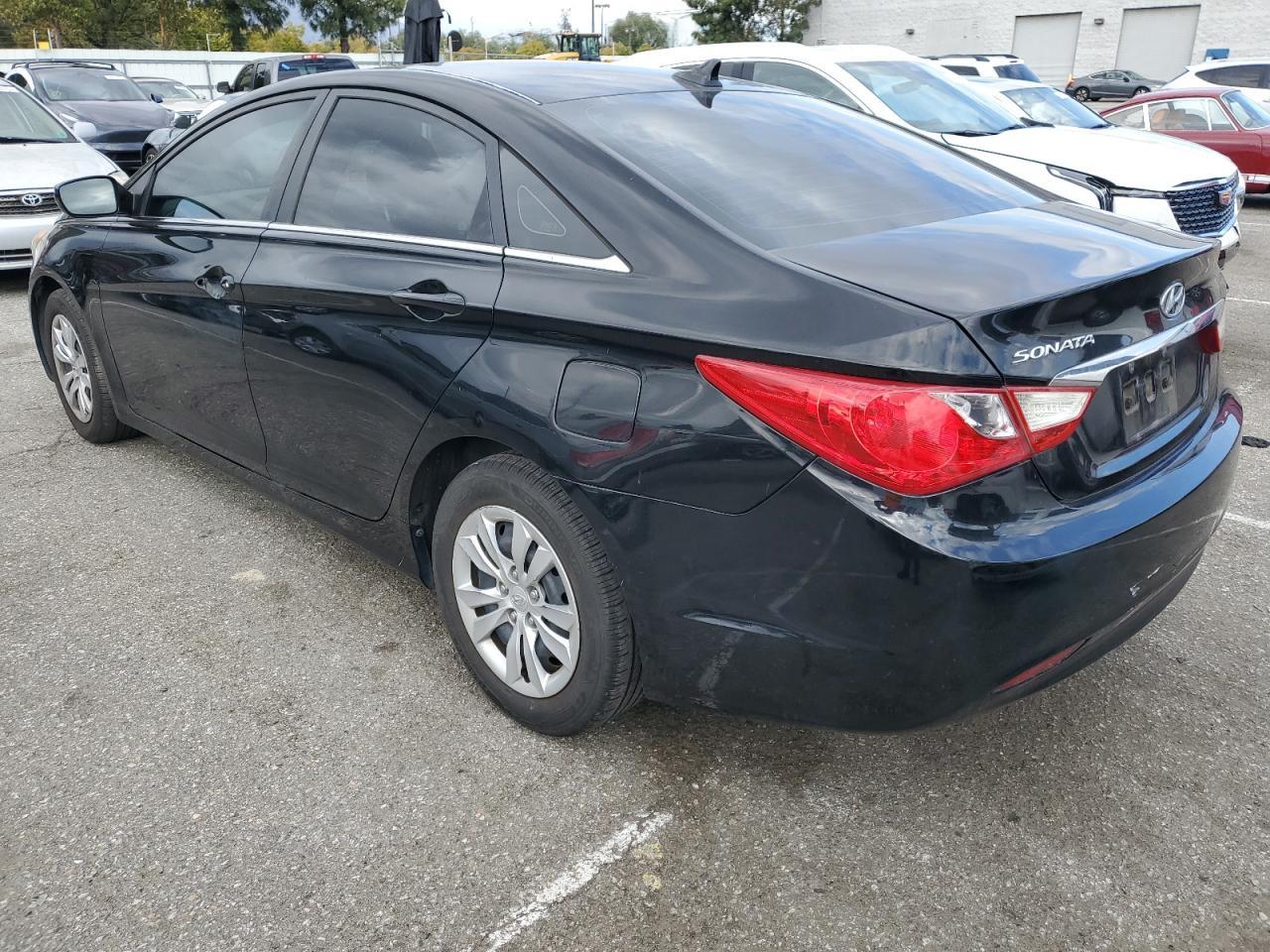 2011 HYUNDAI SONATA GLS - Image 2
