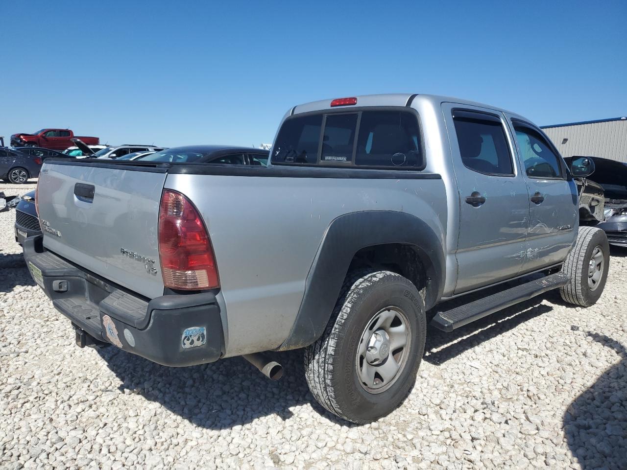 2013 TOYOTA TACOMA DOU - Фото 3