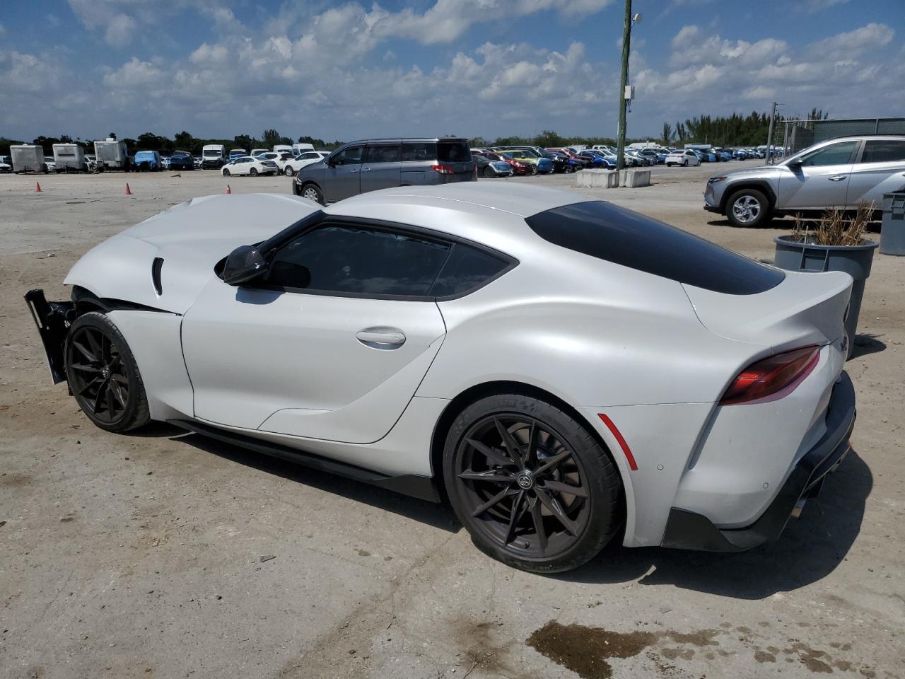 2025 TOYOTA SUPRA BASE - Фото 2