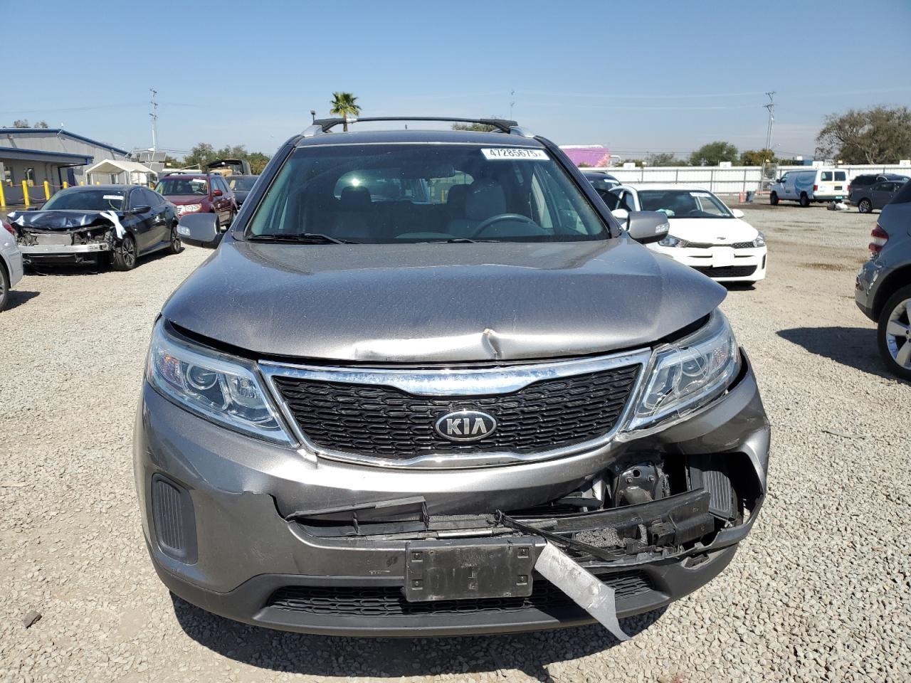 2014 KIA SORENTO LX - Image 5