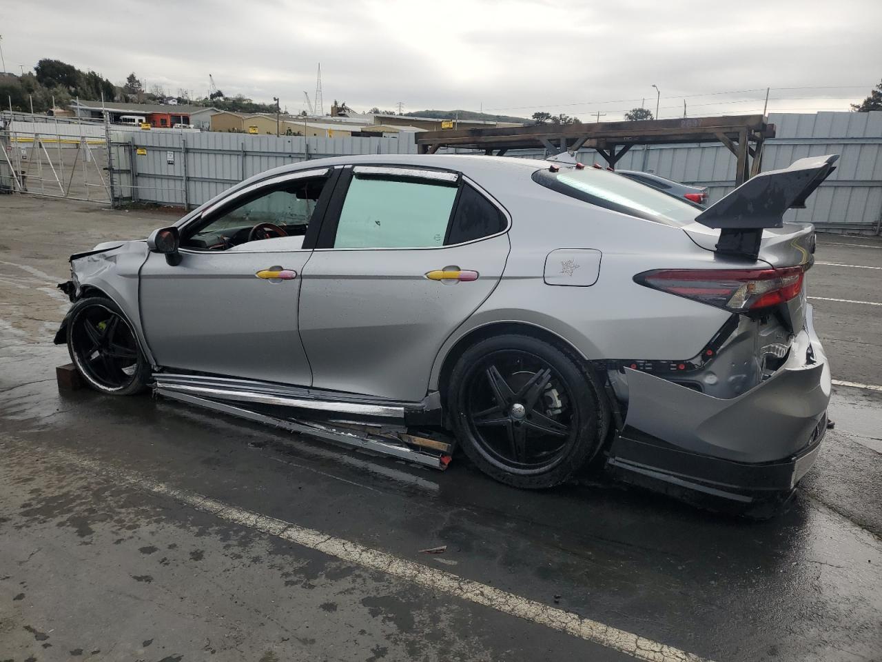 2024 TOYOTA CAMRY LE - Фото 2