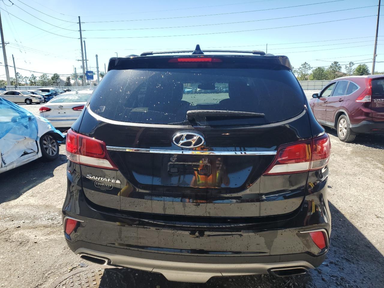 2017 HYUNDAI SANTA FE S - Image 6