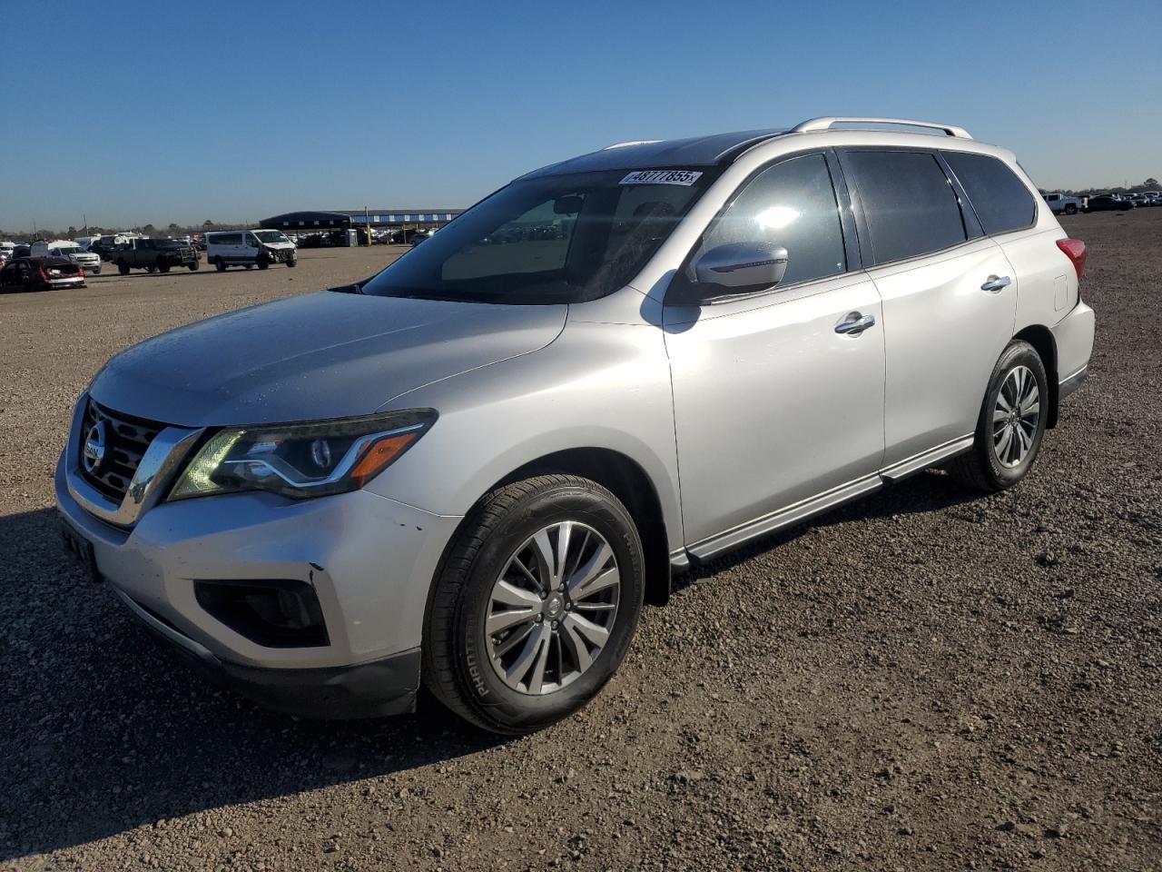 2017 NISSAN PATHFINDER