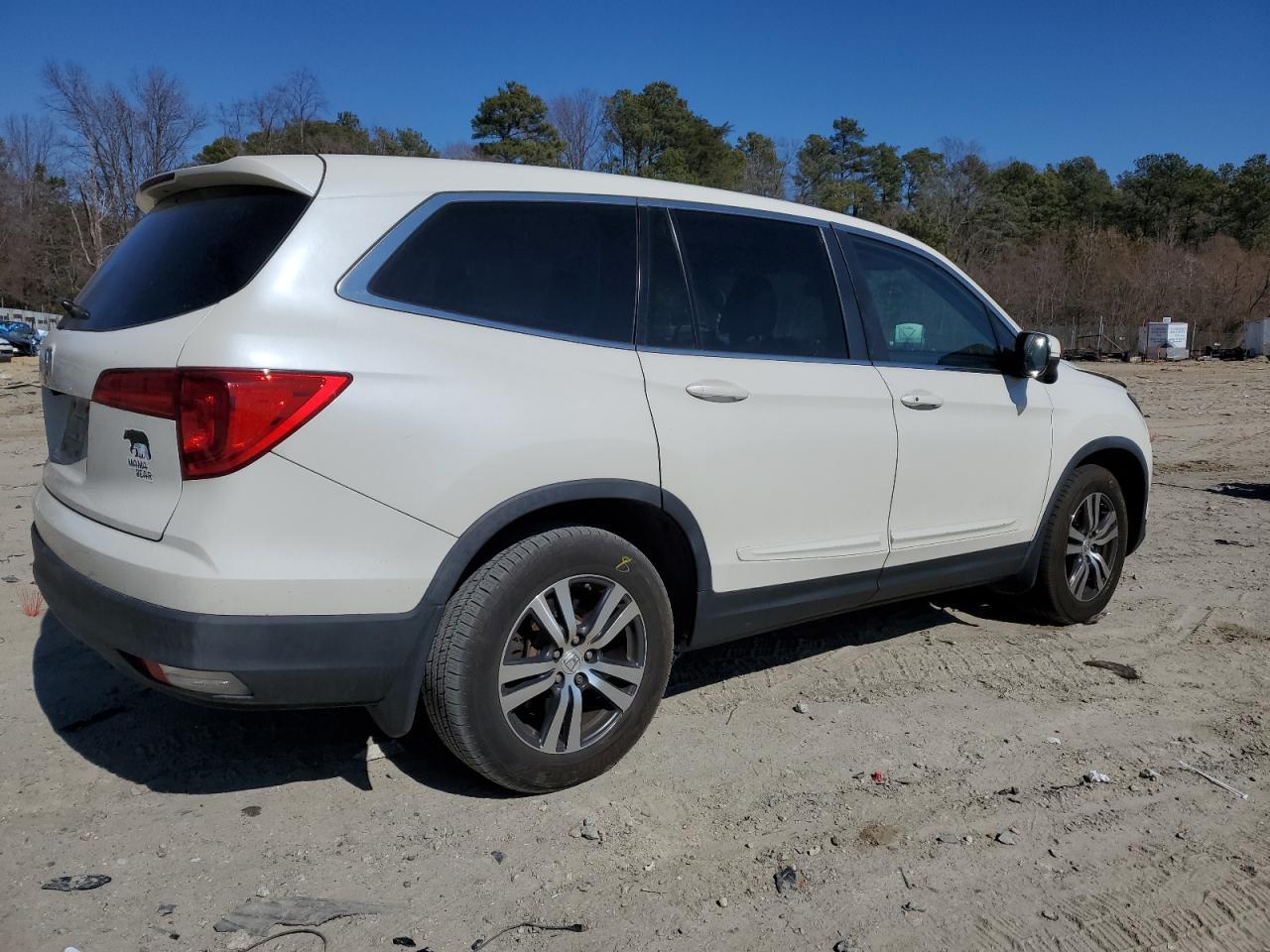 2017 HONDA PILOT EXL - Image 3