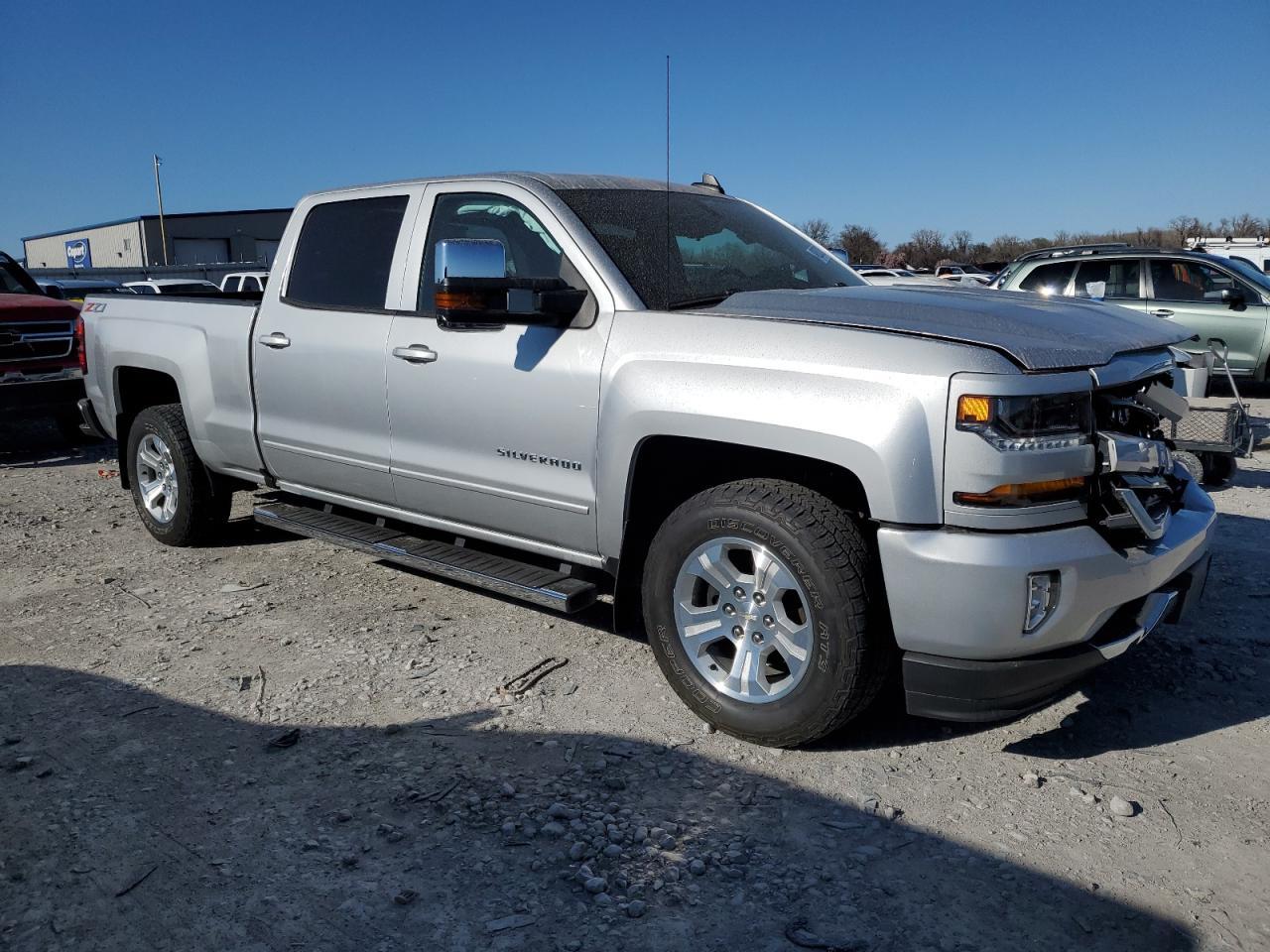 2018 CHEVROLET SILVERADO - Фото 4
