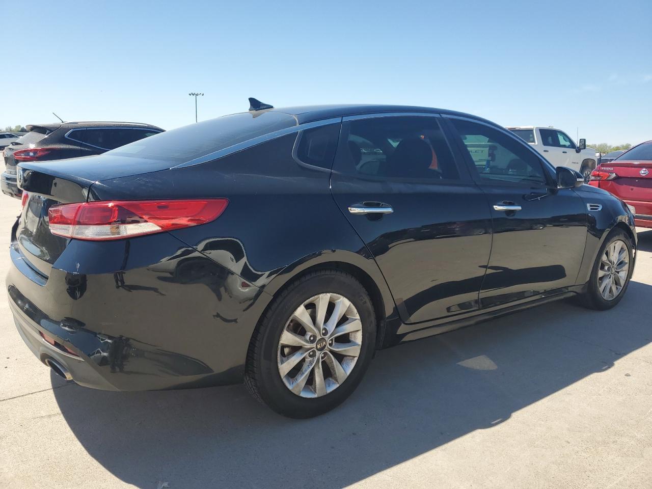 2016 KIA OPTIMA LX - Фото 3