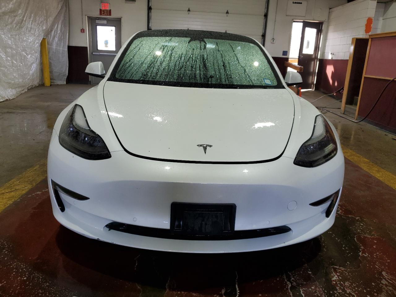2022 TESLA MODEL 3 - Image 5