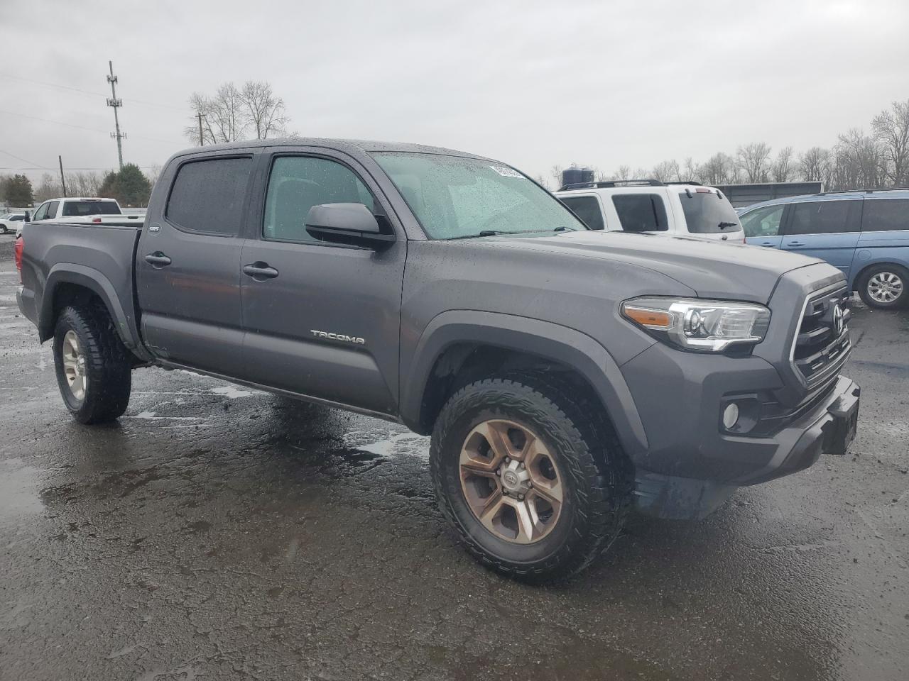 2016 TOYOTA TACOMA DOU - Фото 4