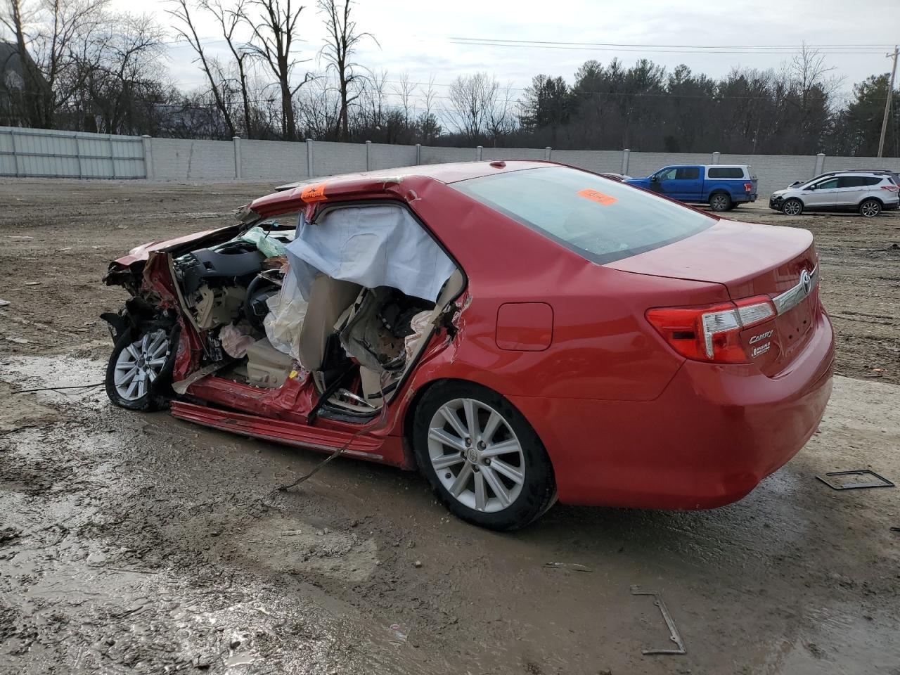 2014 TOYOTA CAMRY L - Фото 2