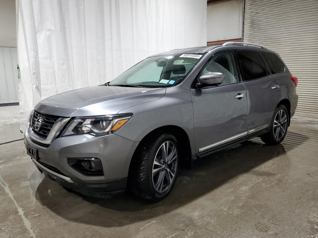2017 NISSAN PATHFINDER