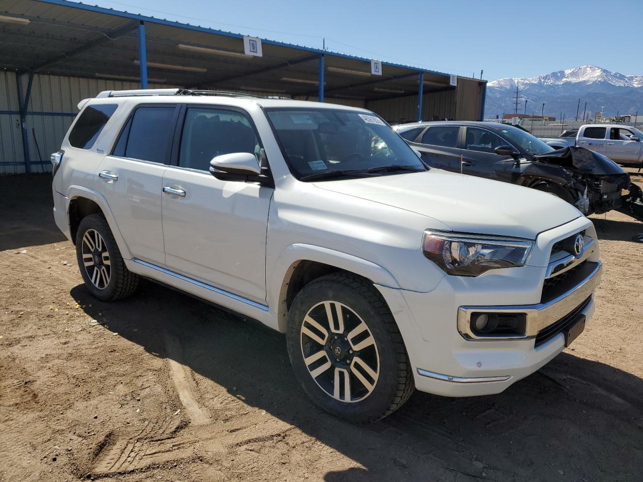 2017 TOYOTA 4RUNNER SR - Image 4