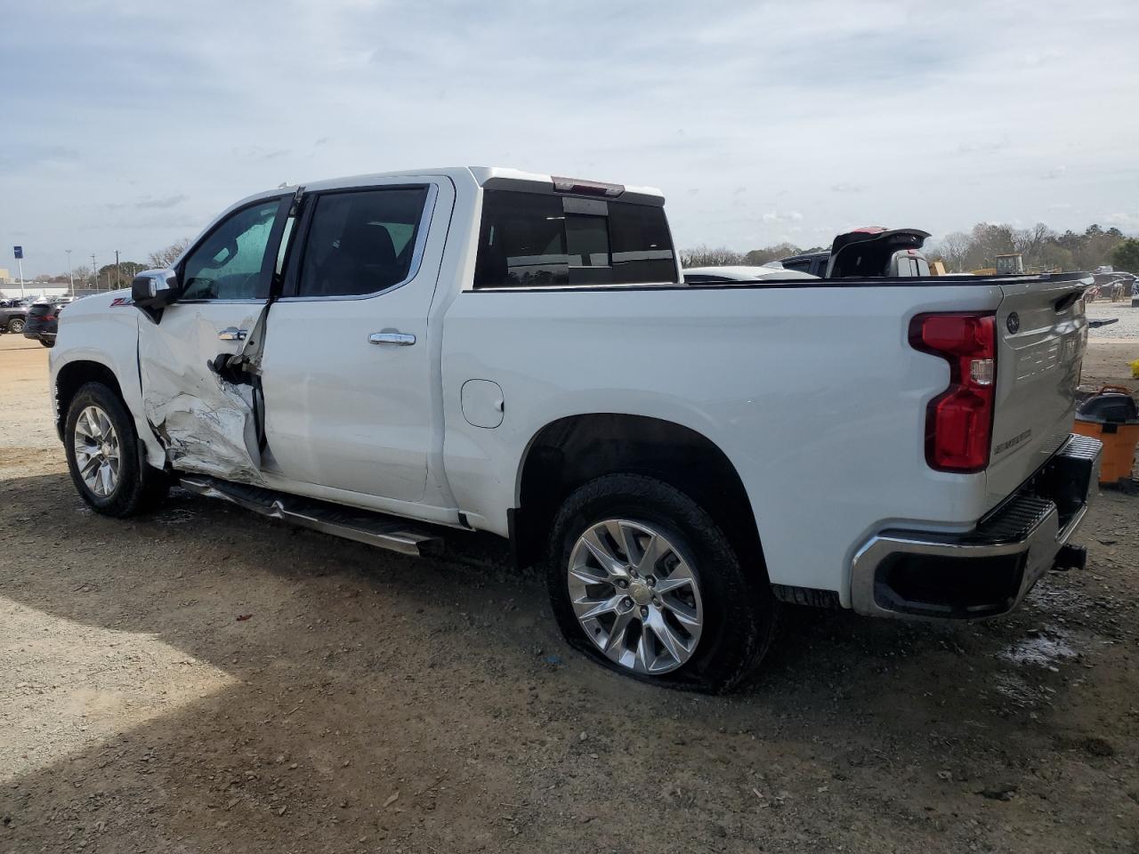 2020 CHEVROLET SILVERADO - Фото 2