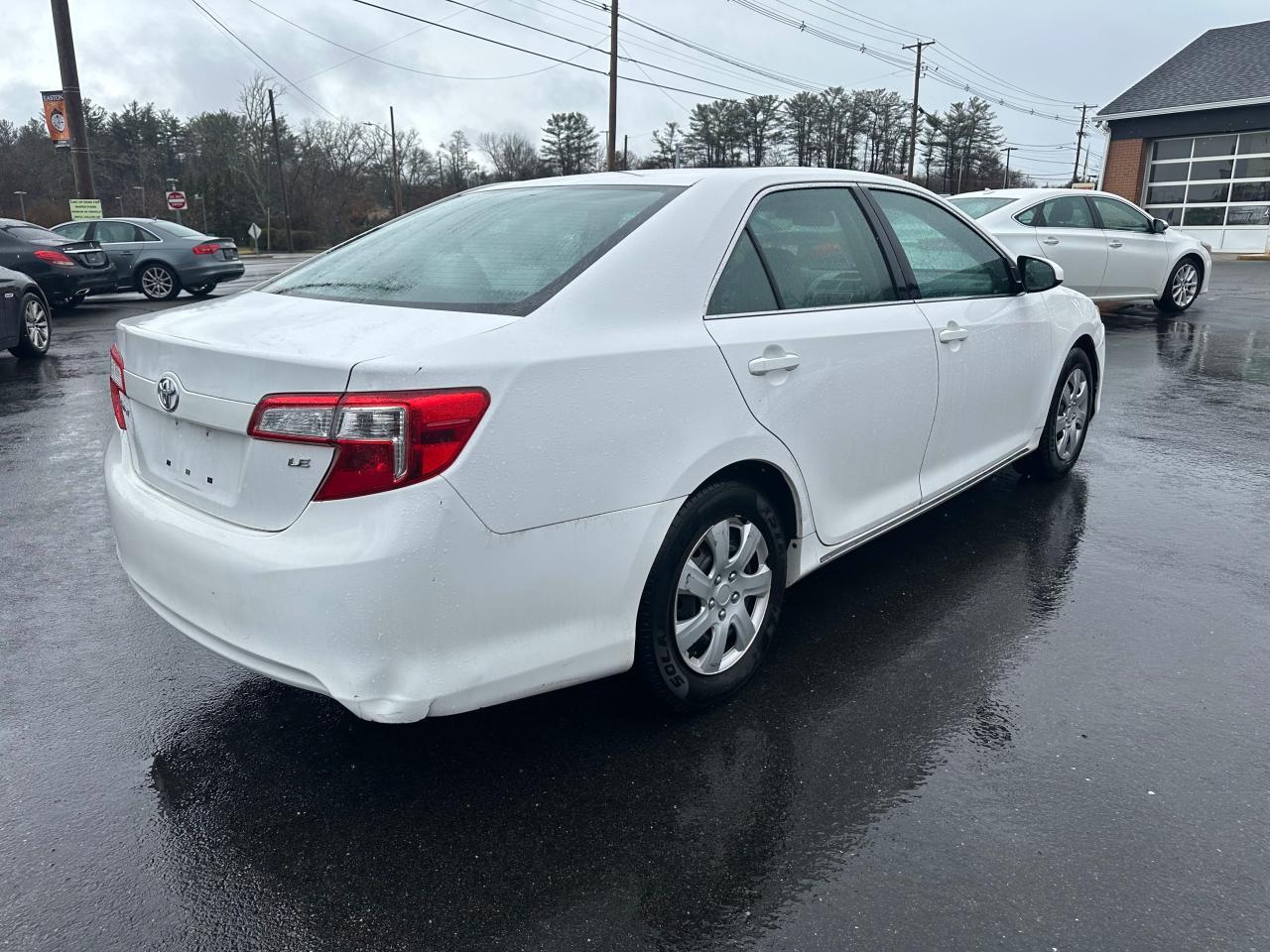 2013 TOYOTA CAMRY L - Image 4
