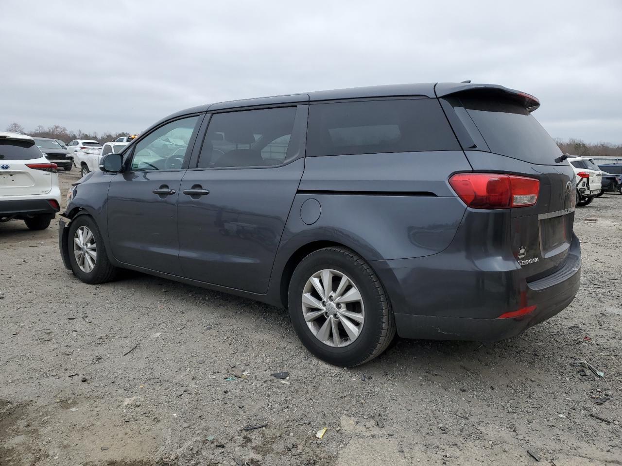 2017 KIA SEDONA LX - Image 2