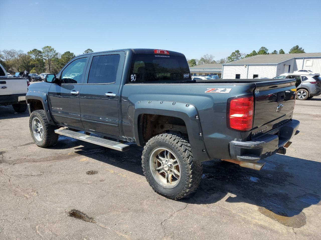 2017 CHEVROLET SILVERADO - Image 2