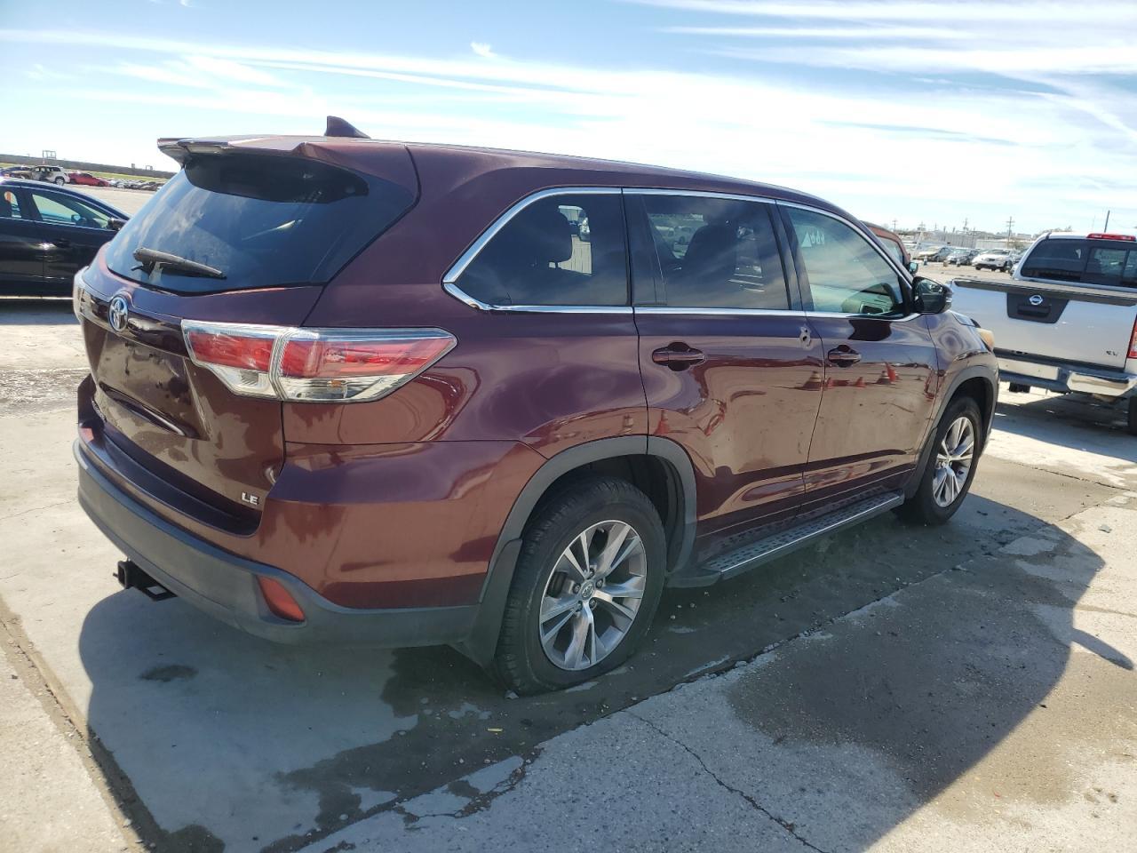2015 TOYOTA HIGHLANDER - Image 3