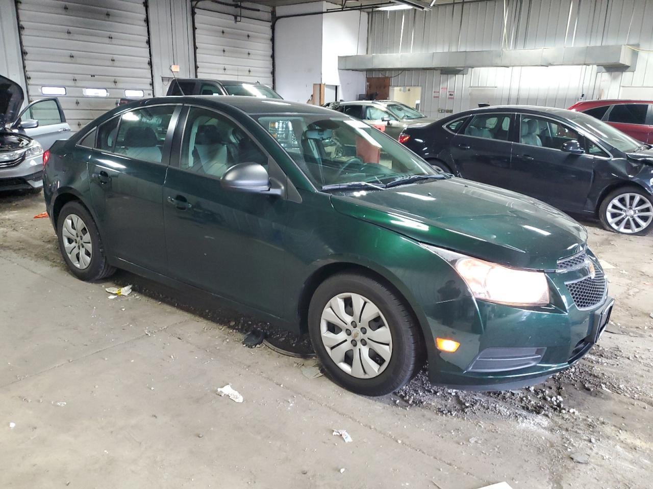 2014 CHEVROLET CRUZE LS - Image 4