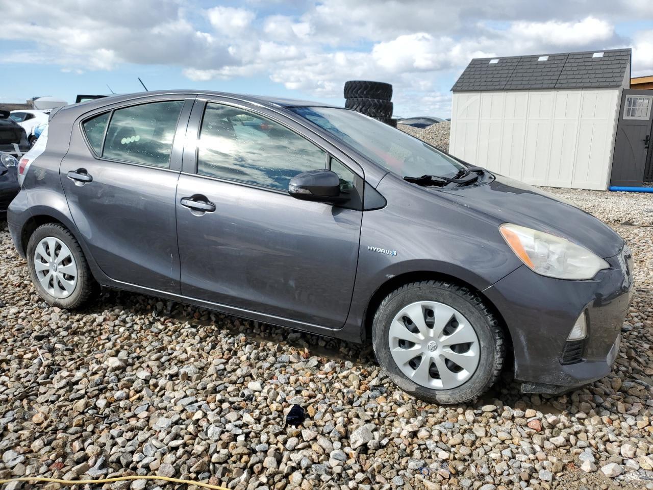 2013 TOYOTA PRIUS C - Фото 4