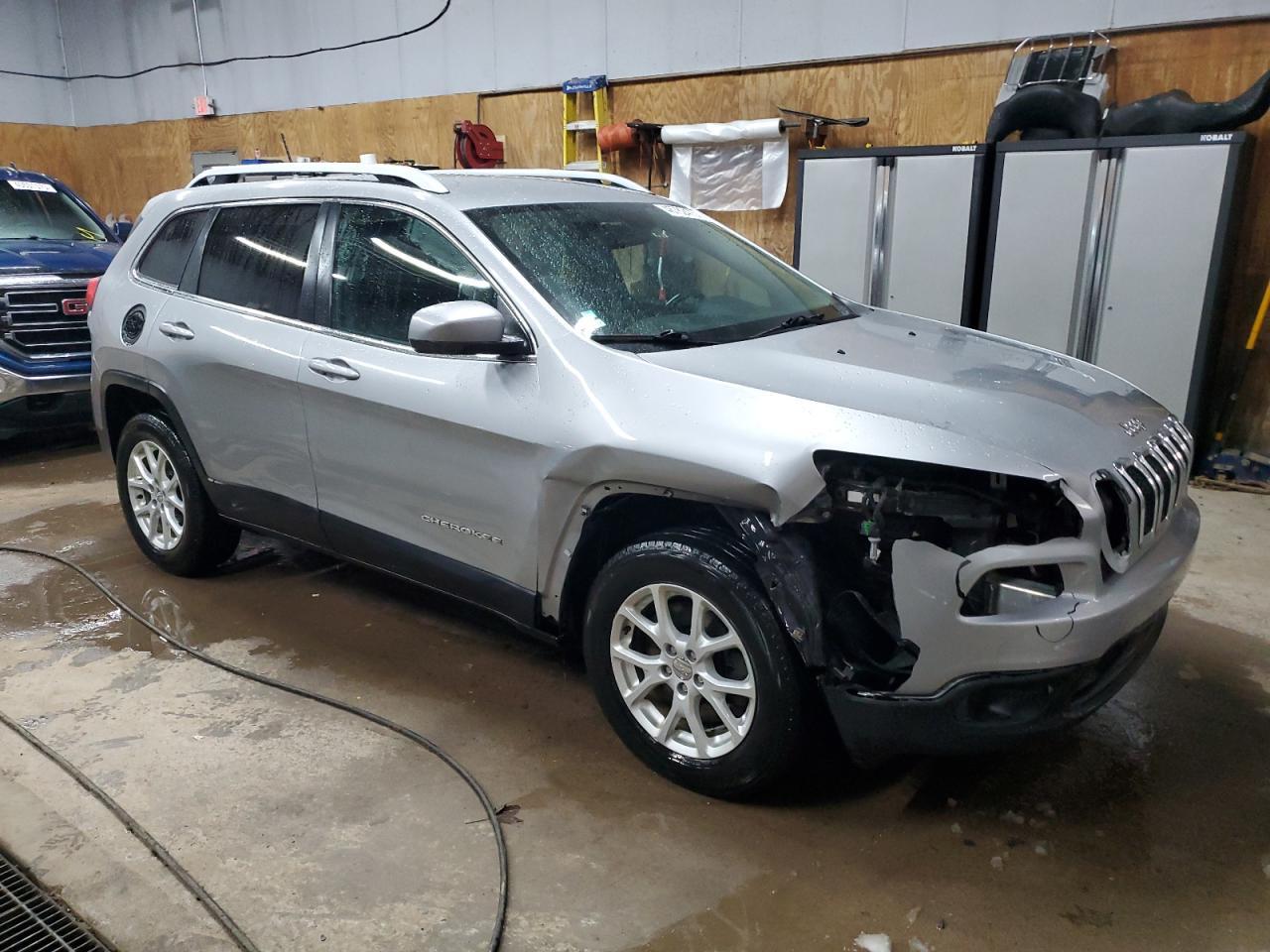 2016 JEEP CHEROKEE L - Image 4