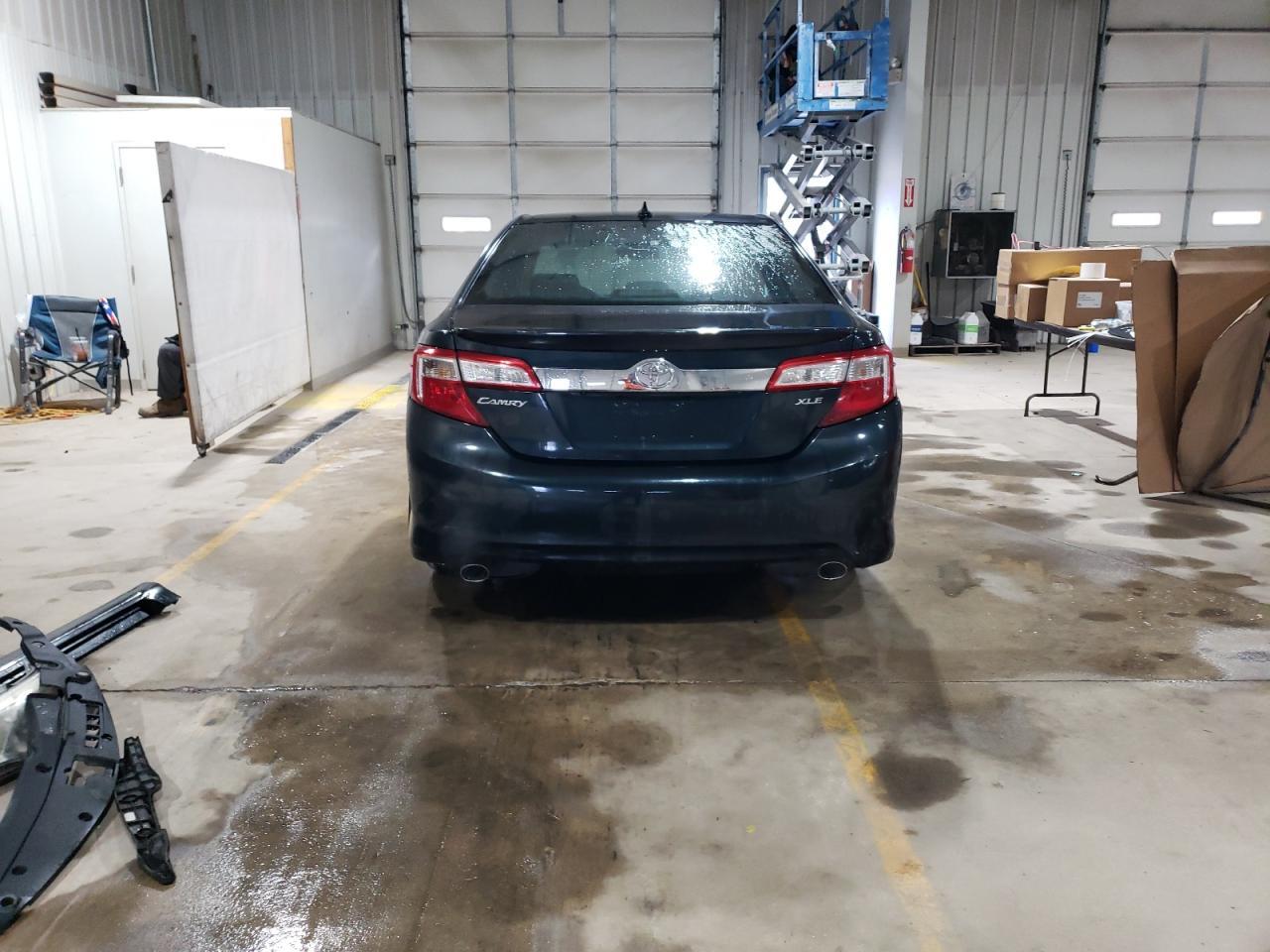 2012 TOYOTA CAMRY SE - Фото 6