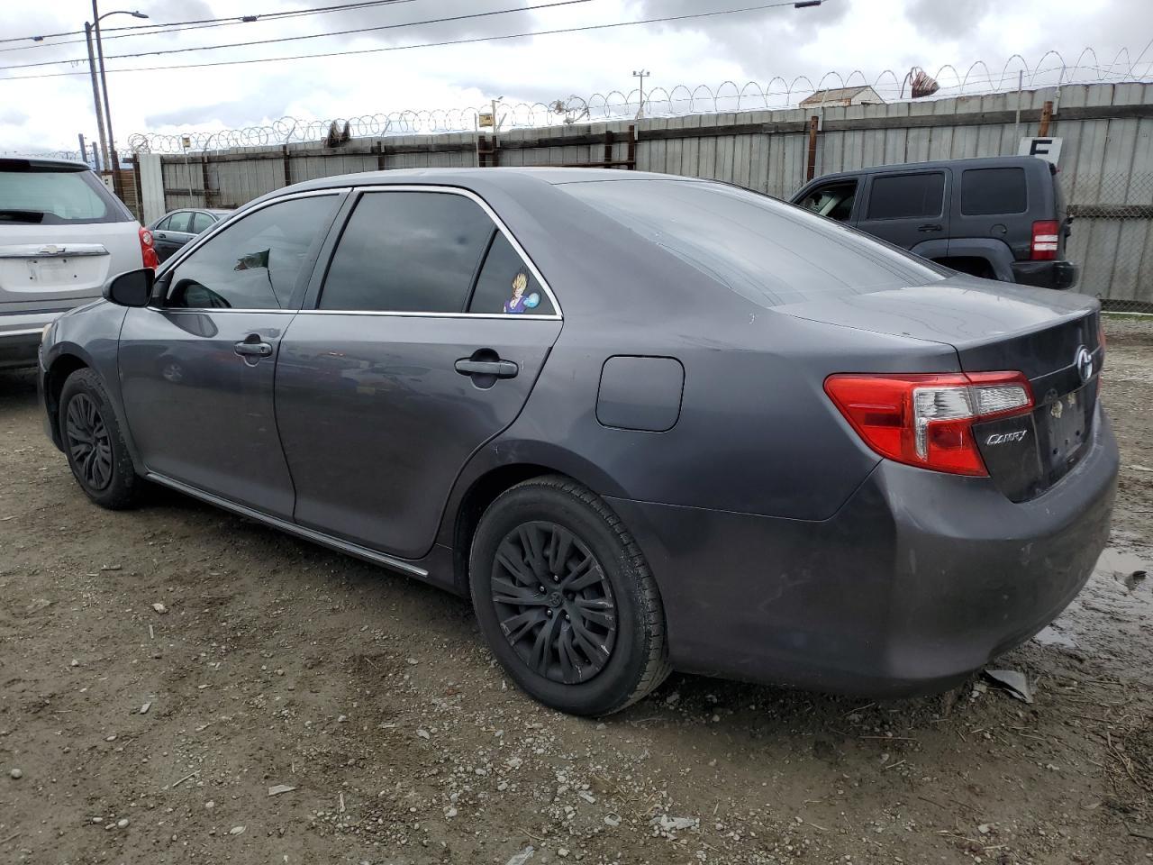 2014 TOYOTA CAMRY L - Фото 2