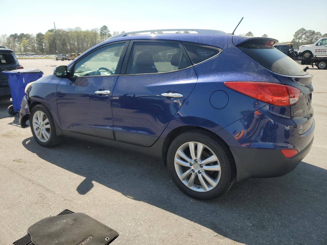 2012 HYUNDAI TUCSON GLS - Image 2