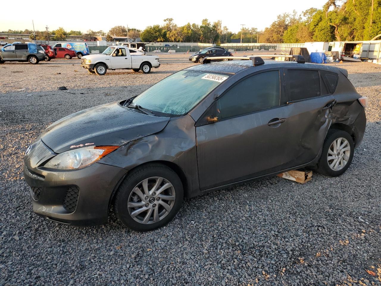 2013 MAZDA 3 I
