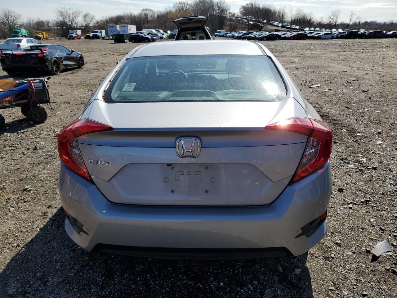 2016 HONDA CIVIC LX - Image 6