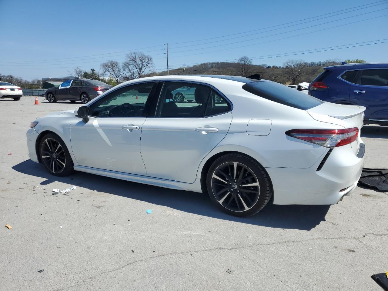 2018 TOYOTA CAMRY XSE - Фото 2