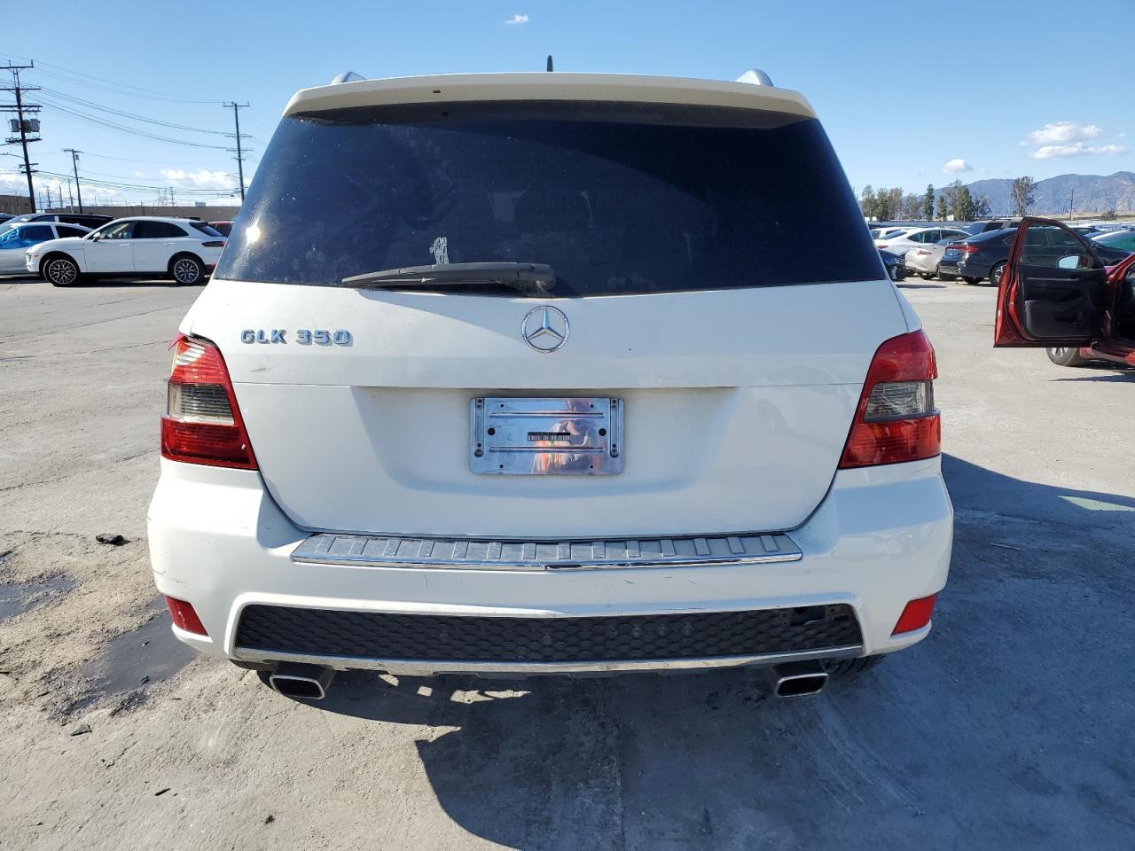 2012 MERCEDES-BENZ GLK 350 - Image 6