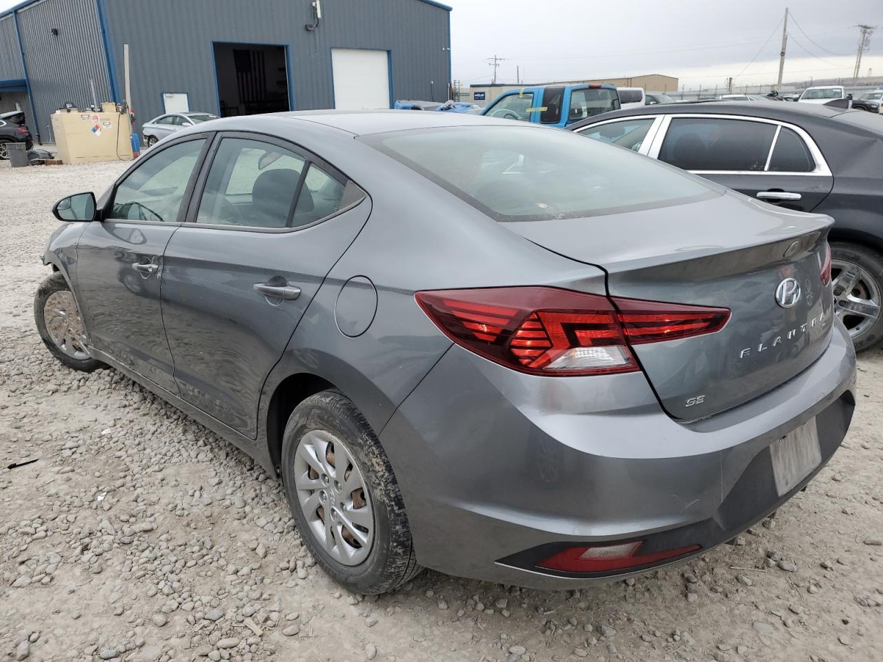 2019 HYUNDAI ELANTRA SE - Фото 2