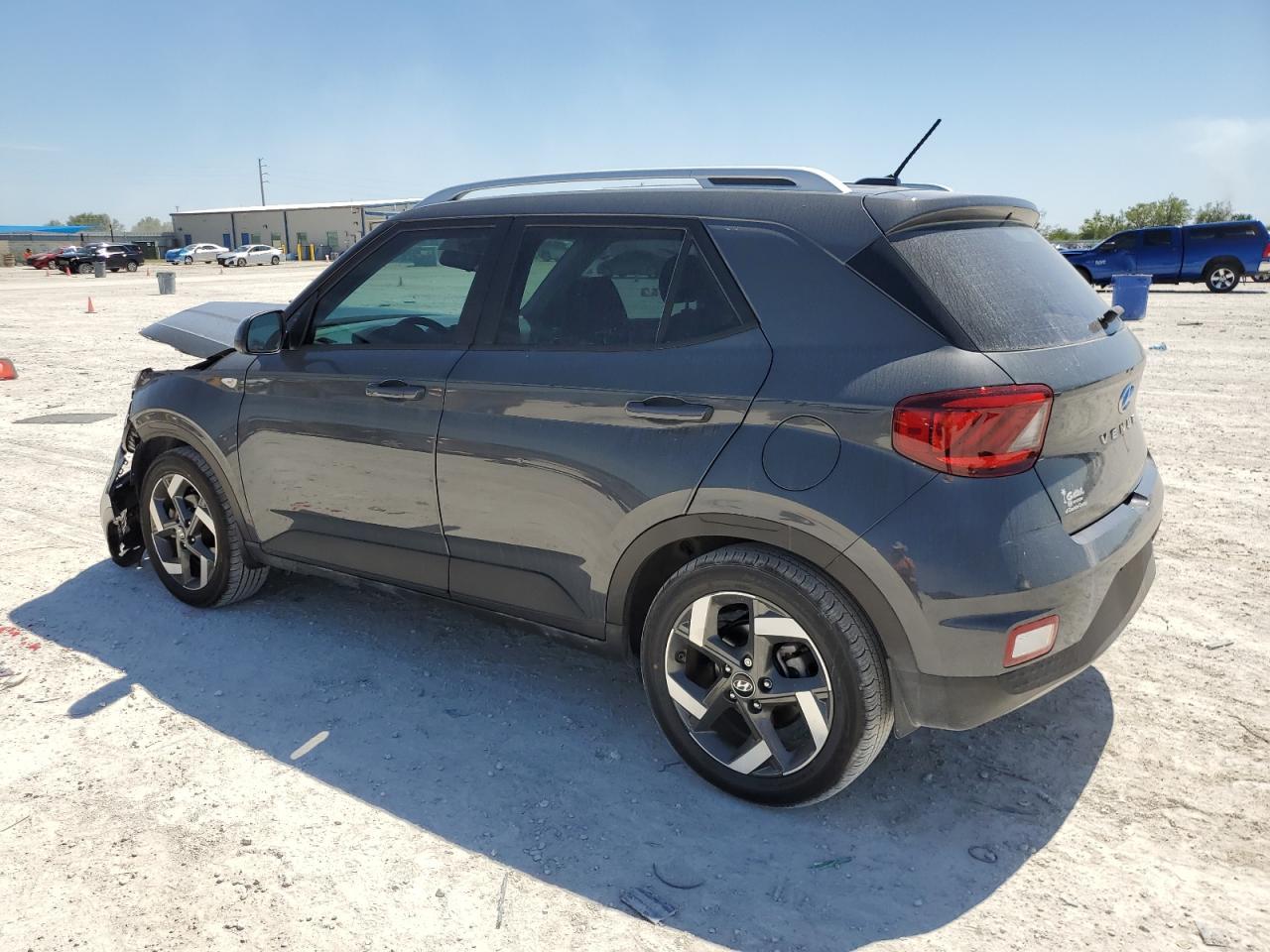 2023 HYUNDAI VENUE SEL - Фото 2