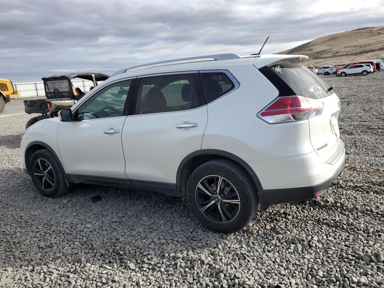 2016 NISSAN ROGUE S - Image 2