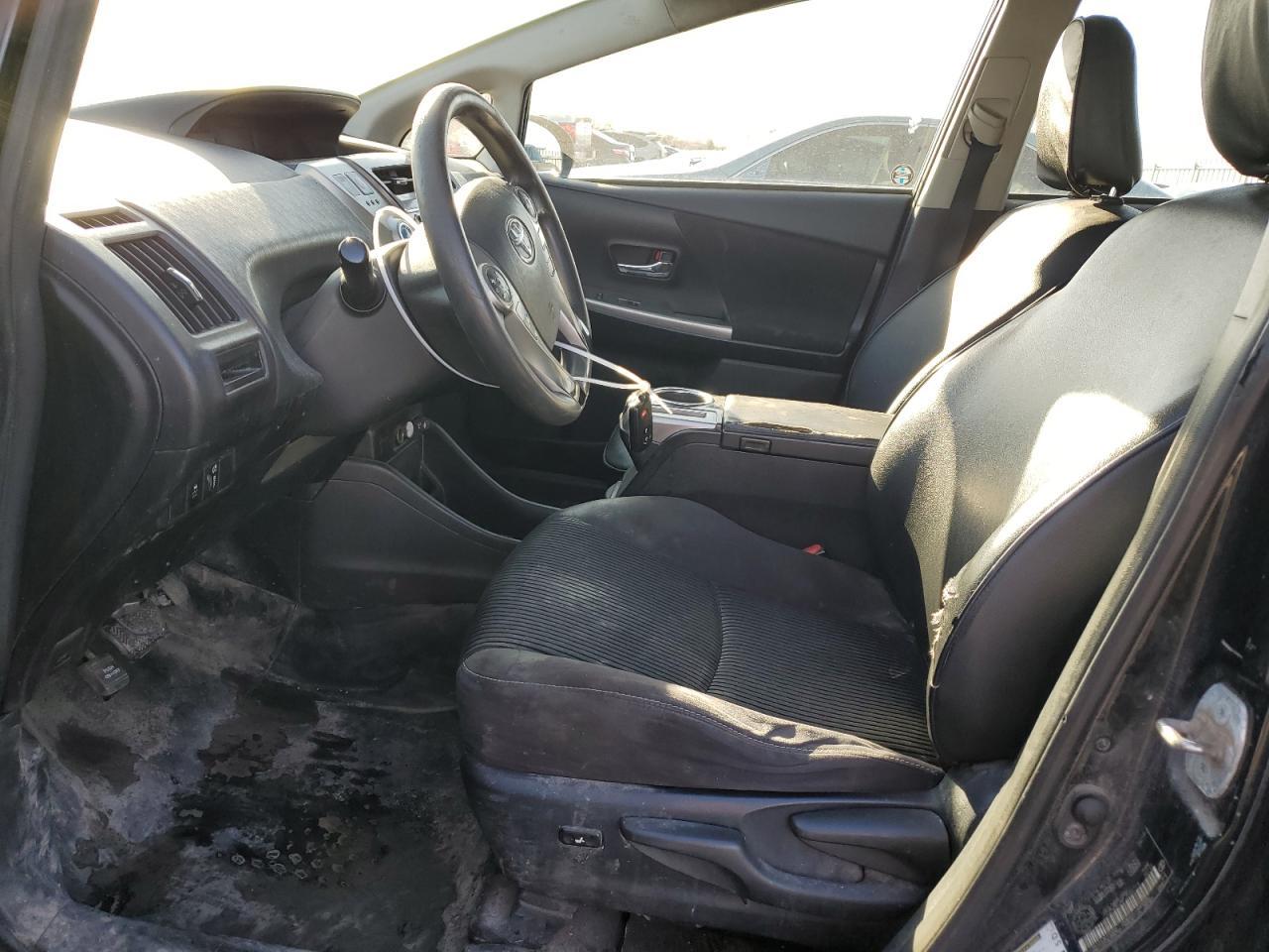 2015 TOYOTA PRIUS V - Image 7