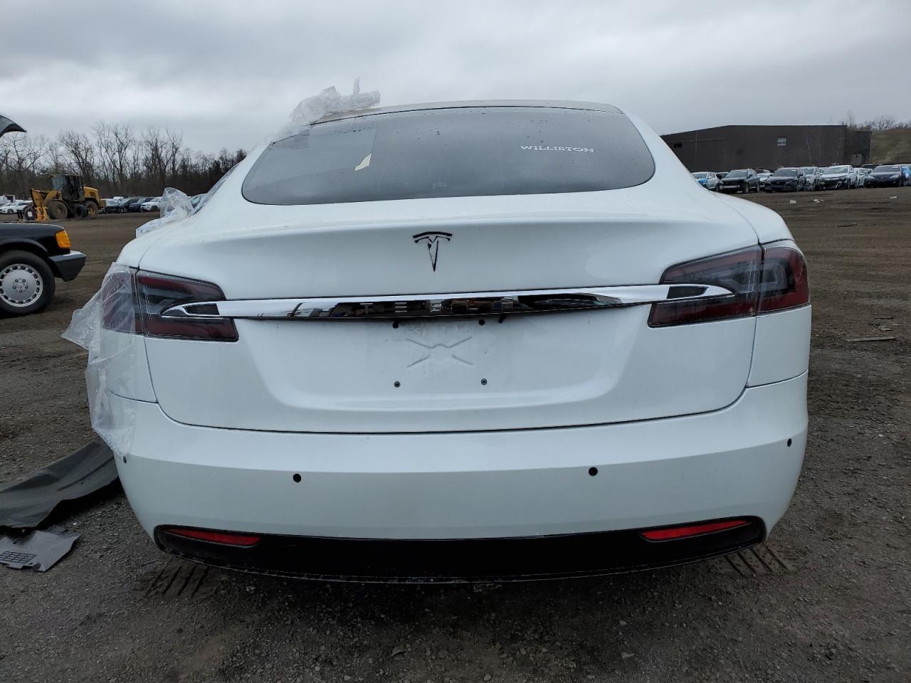 2020 TESLA MODEL S - Фото 6