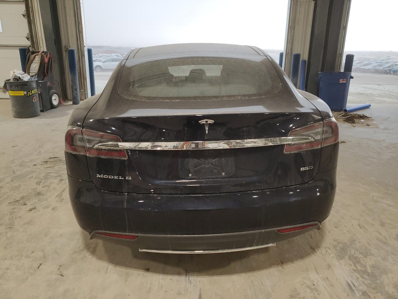 2015 TESLA MODEL S 85 - Image 6