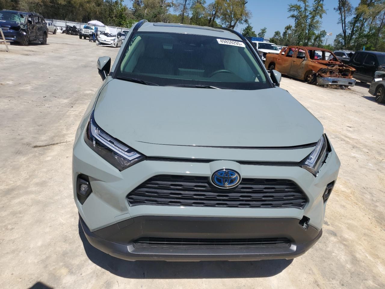 2022 TOYOTA RAV4 XLE P - Фото 5