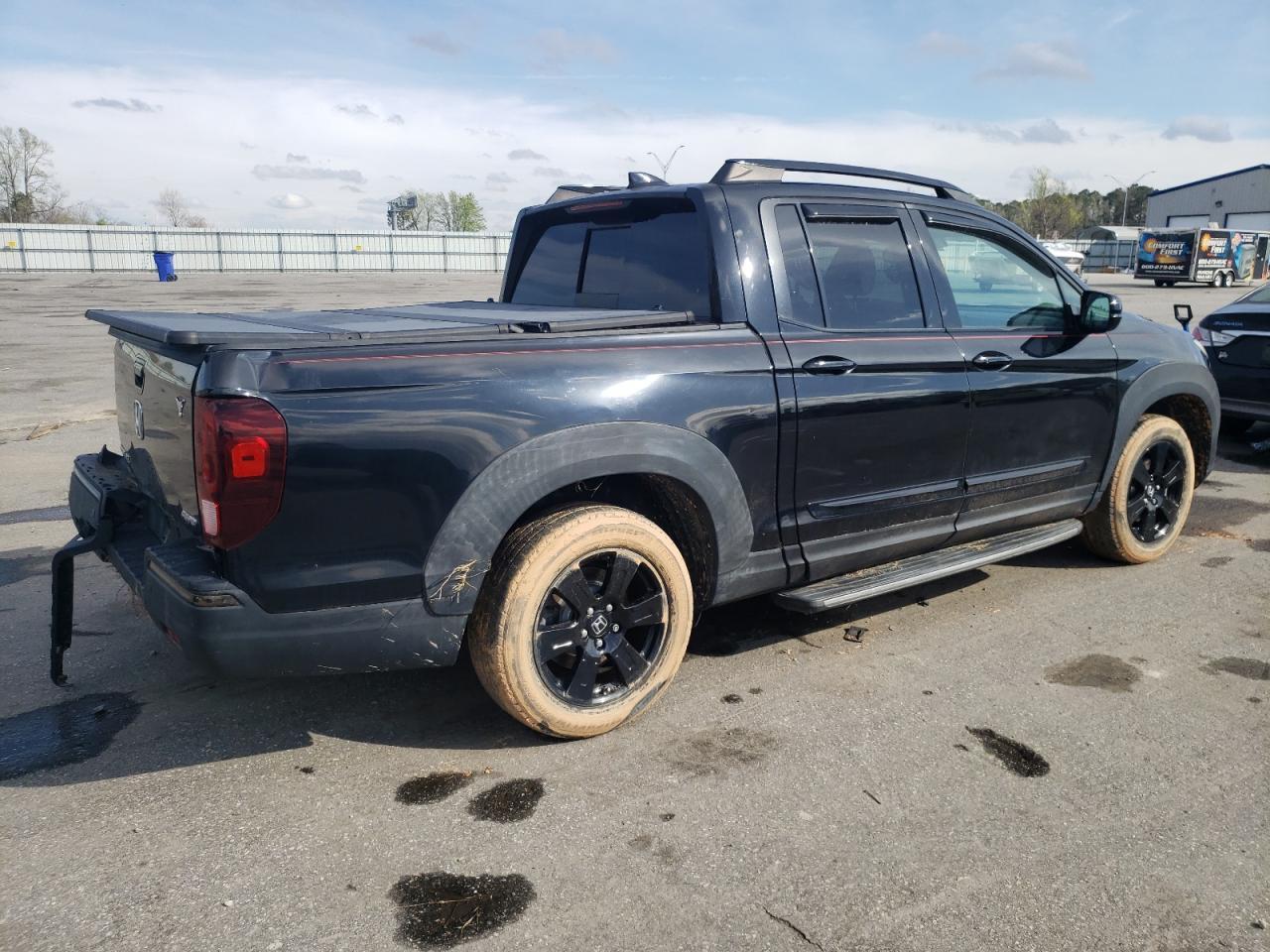 2017 HONDA RIDGELINE - Фото 3