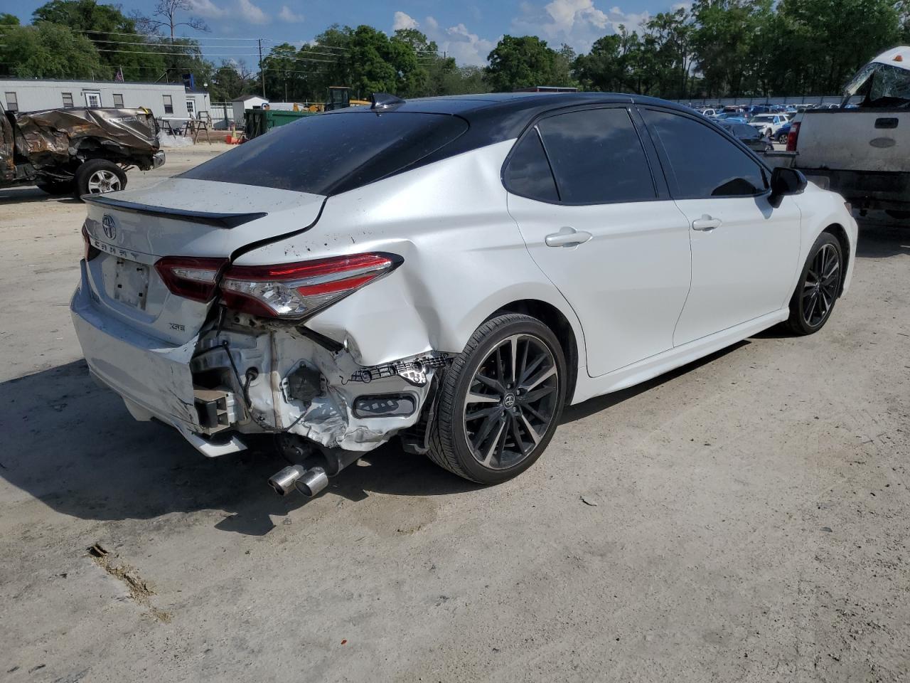 2019 TOYOTA CAMRY XSE - Фото 3